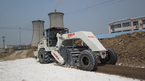 WR2100L，濱州工業場地灰土拌和